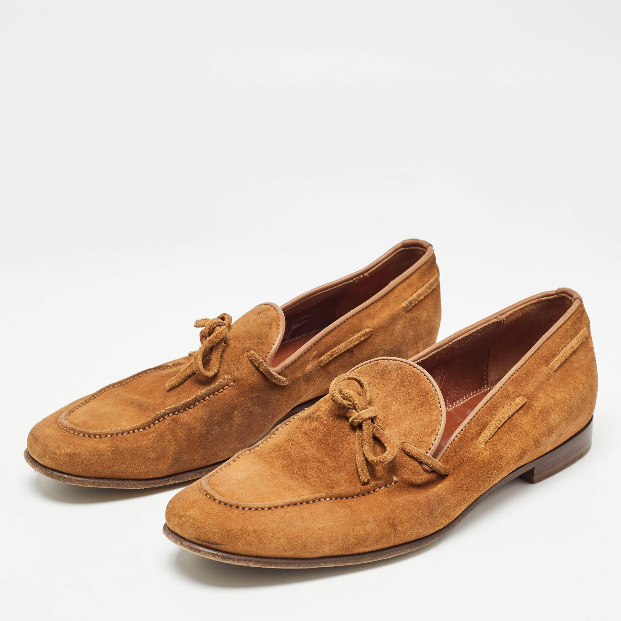 Praktisch, modisch und strapazierfähig - diese Designer-Slipper sind sorgfältig hergestellt, um Ihren täglichen Stil zu begleiten. Sie werden aus den besten MATERIALEN hergestellt und sind ein wertvoller Kauf.