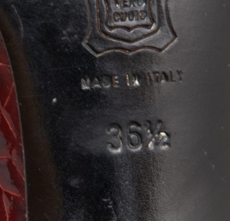 Estos zapatos de diseño atemporal están pensados para durarle temporada tras temporada. Tienen un ajuste cómodo y un acabado de alta calidad.