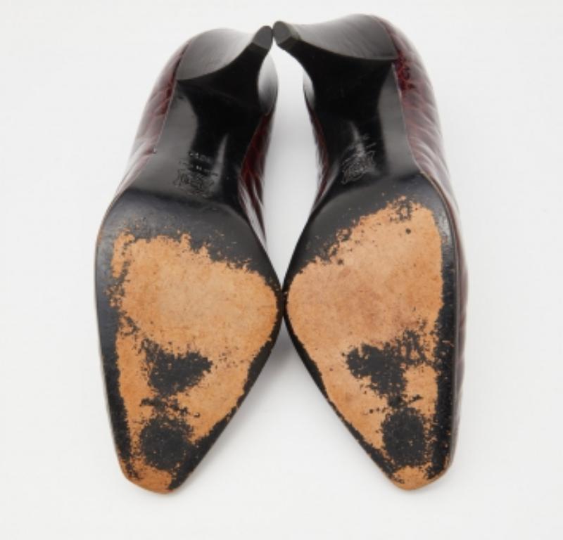 Sergio Rossi Bombas de charol en relieve de cocodrilo burdeos talla 36.5 Negro en venta
