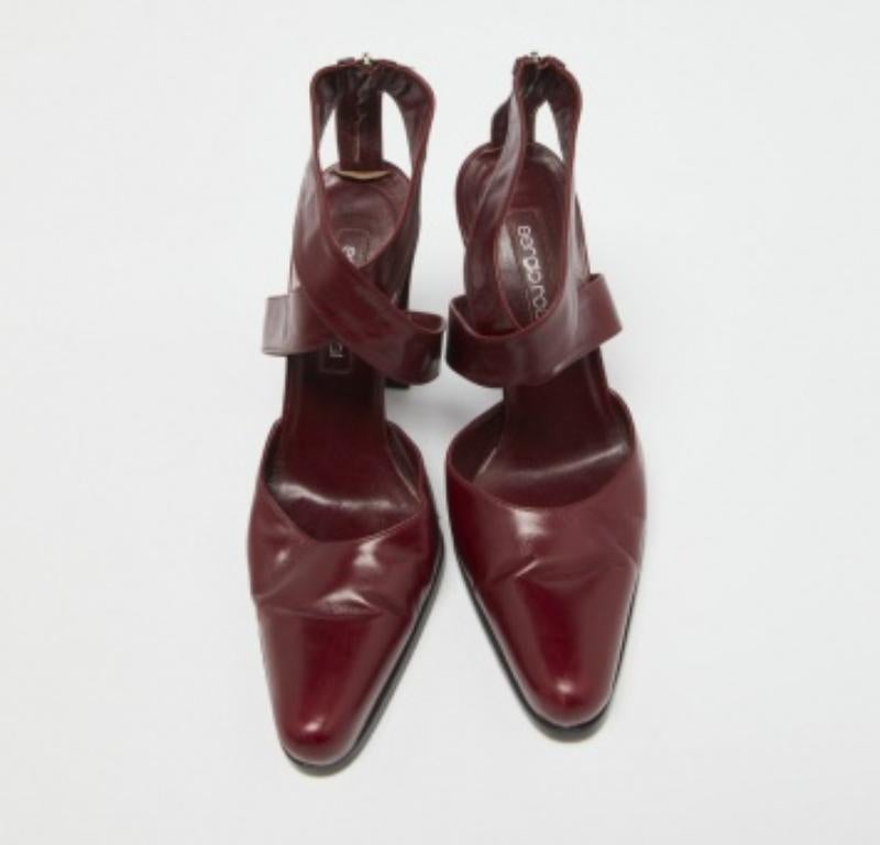 Noir Sergio Rossi escarpins croisés en cuir bordeaux taille 38,5 en vente