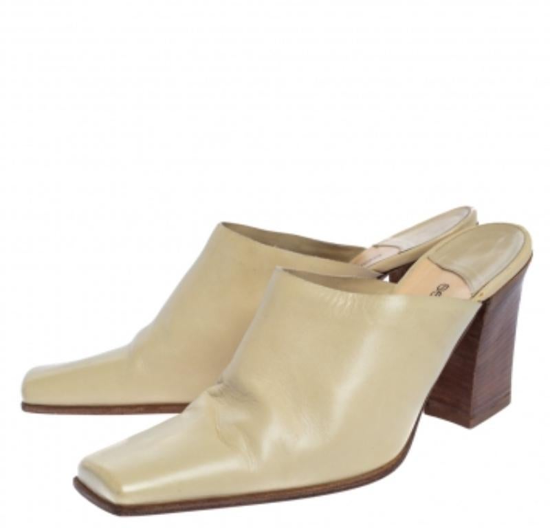 Sergio Rossi Cream Leather Block Heel Square Toe Mules Size 39 For Sale 2
