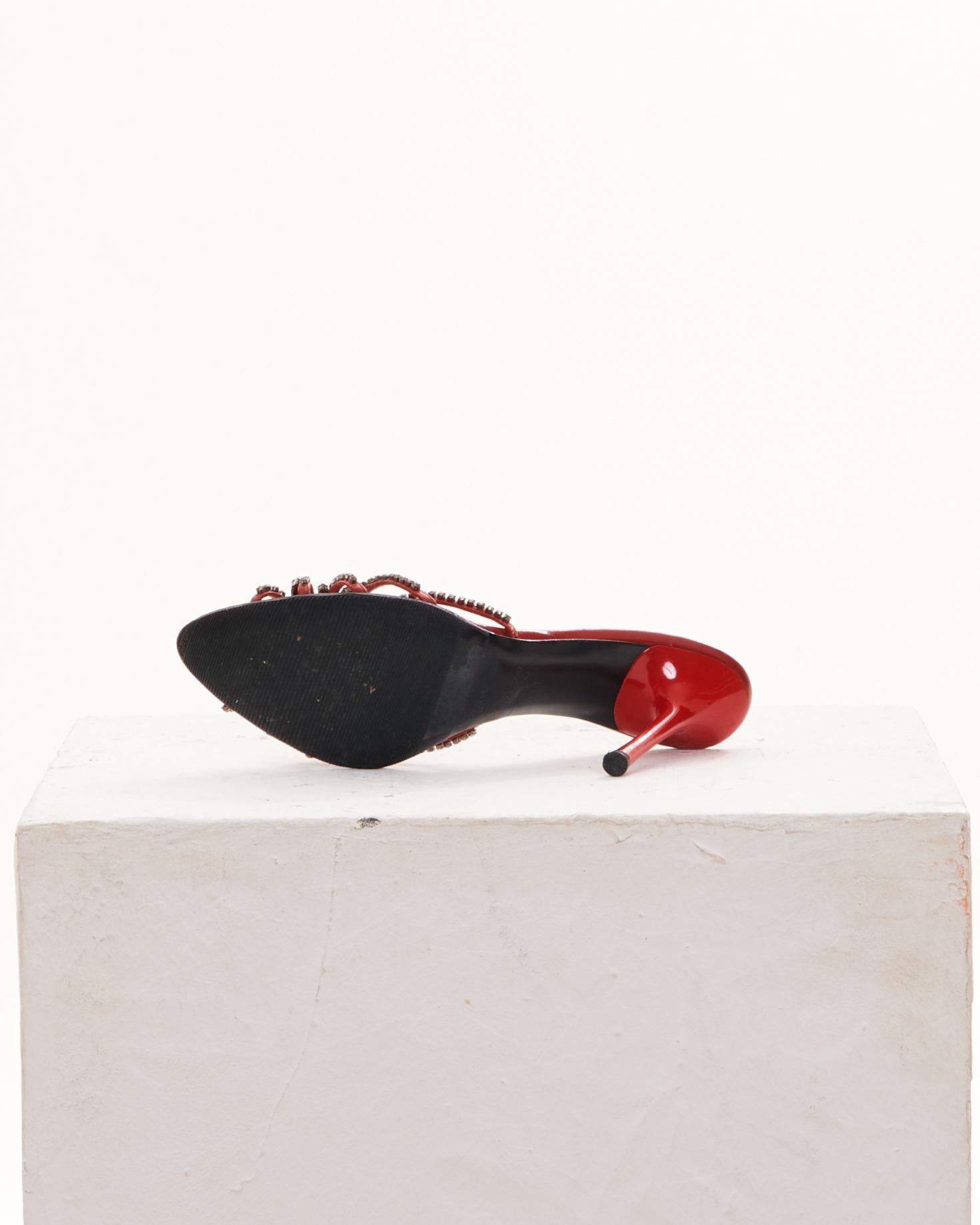 Sergio Rossi Early 2000s Red Christal embellished mule In Excellent Condition For Sale In Milano, IT
