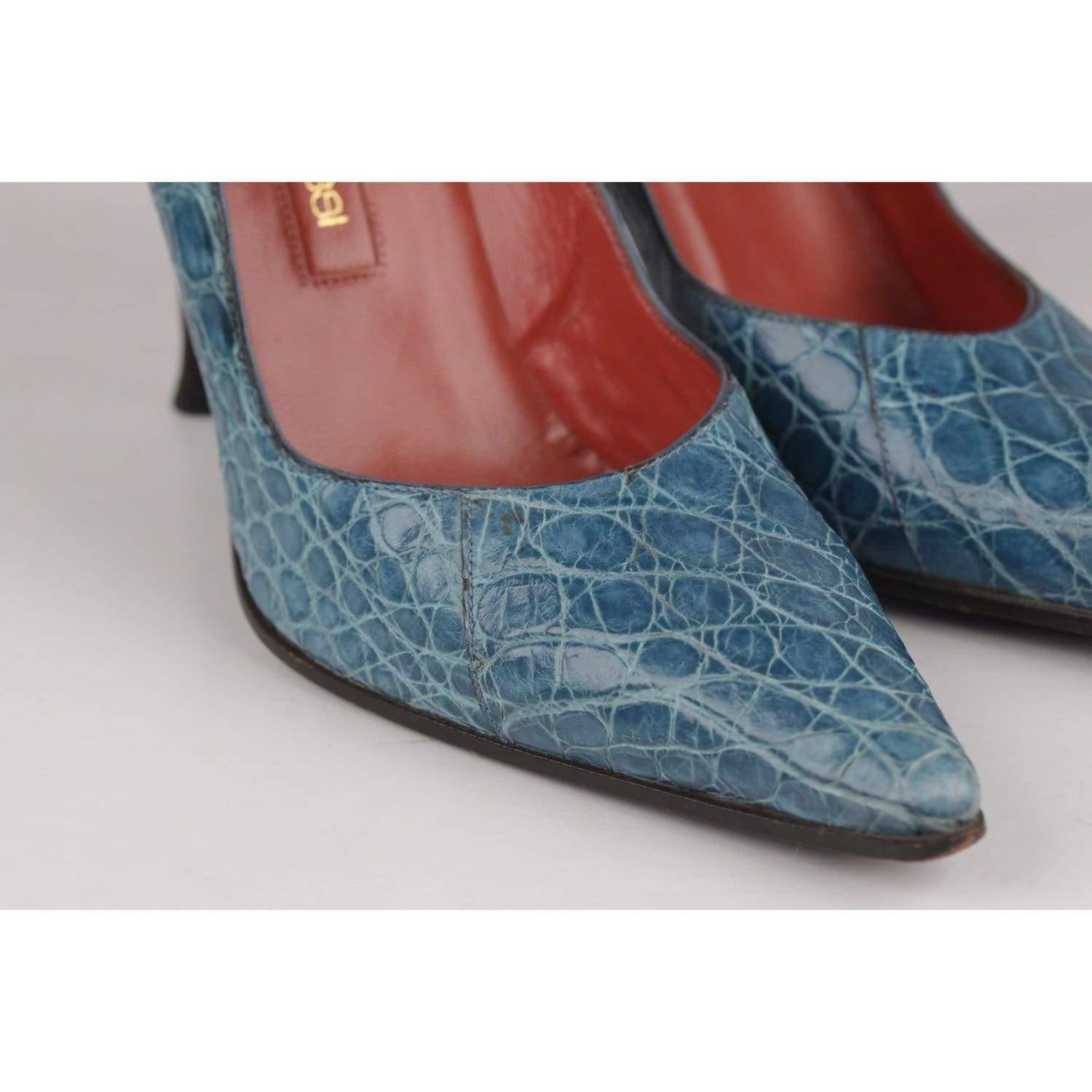 Sergio Rossi Embossed Croc Look Classic Pumps Size 38 In Excellent Condition In Rome, Rome