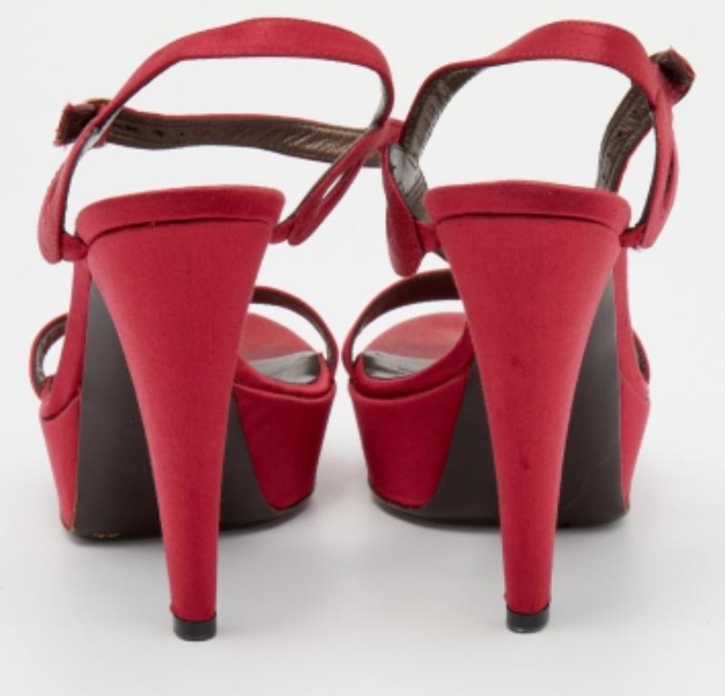 Sergio Rossi Fuchsia Satin Ankle Strap Platform Sandals Size 35.5 For Sale 2