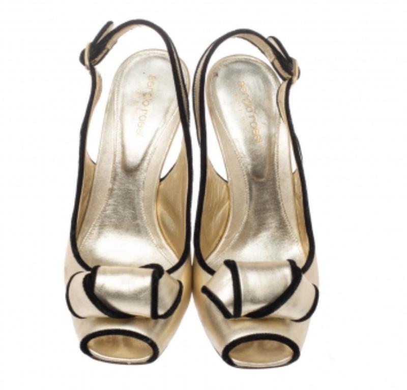 Sergio Rossi Gold Leather Bow Slingback Sandals Size 39 In Fair Condition For Sale In Dubai, Al Qouz 2