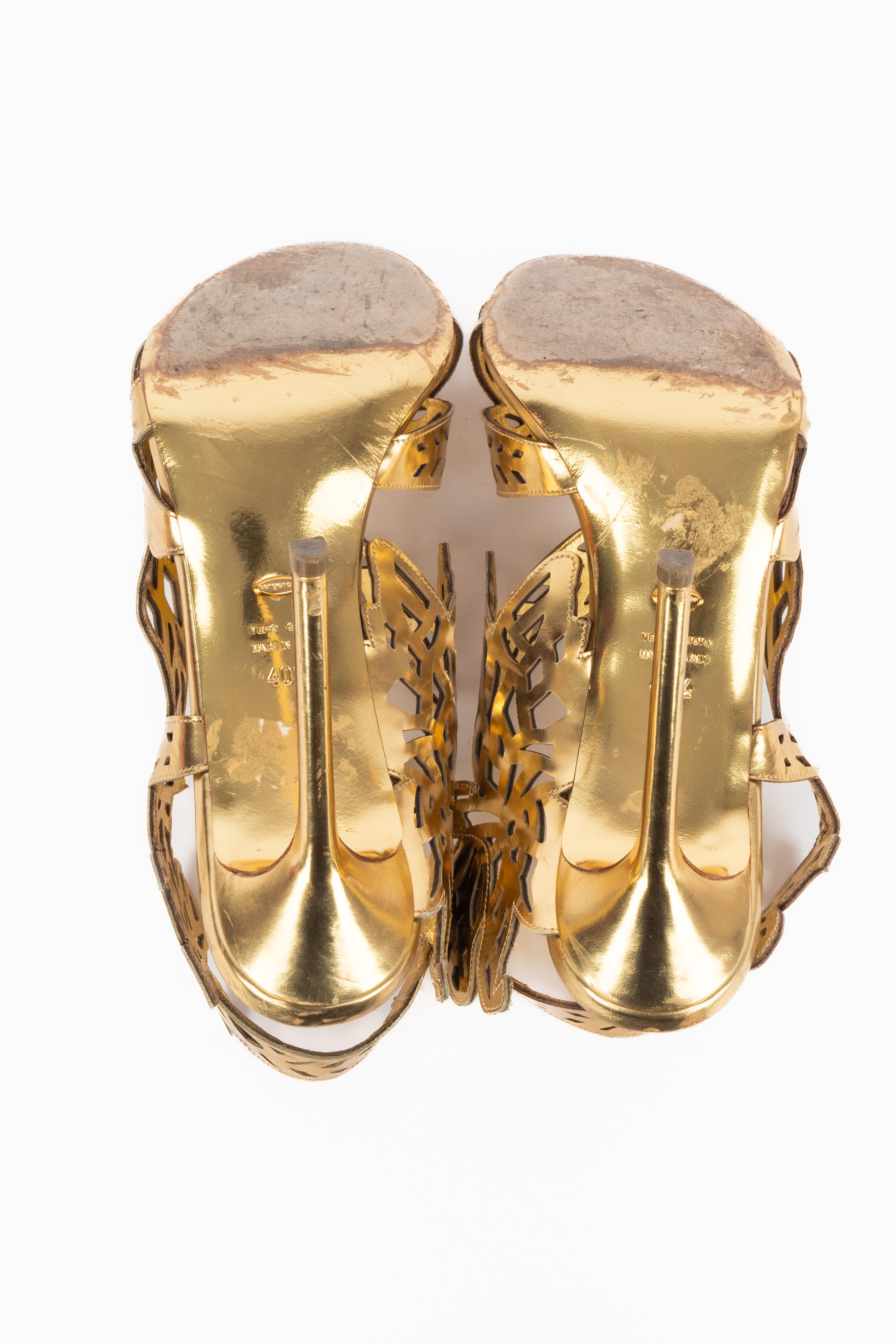 Sergio Rossi, tacchi a spillo in pelle dorata in vendita 6