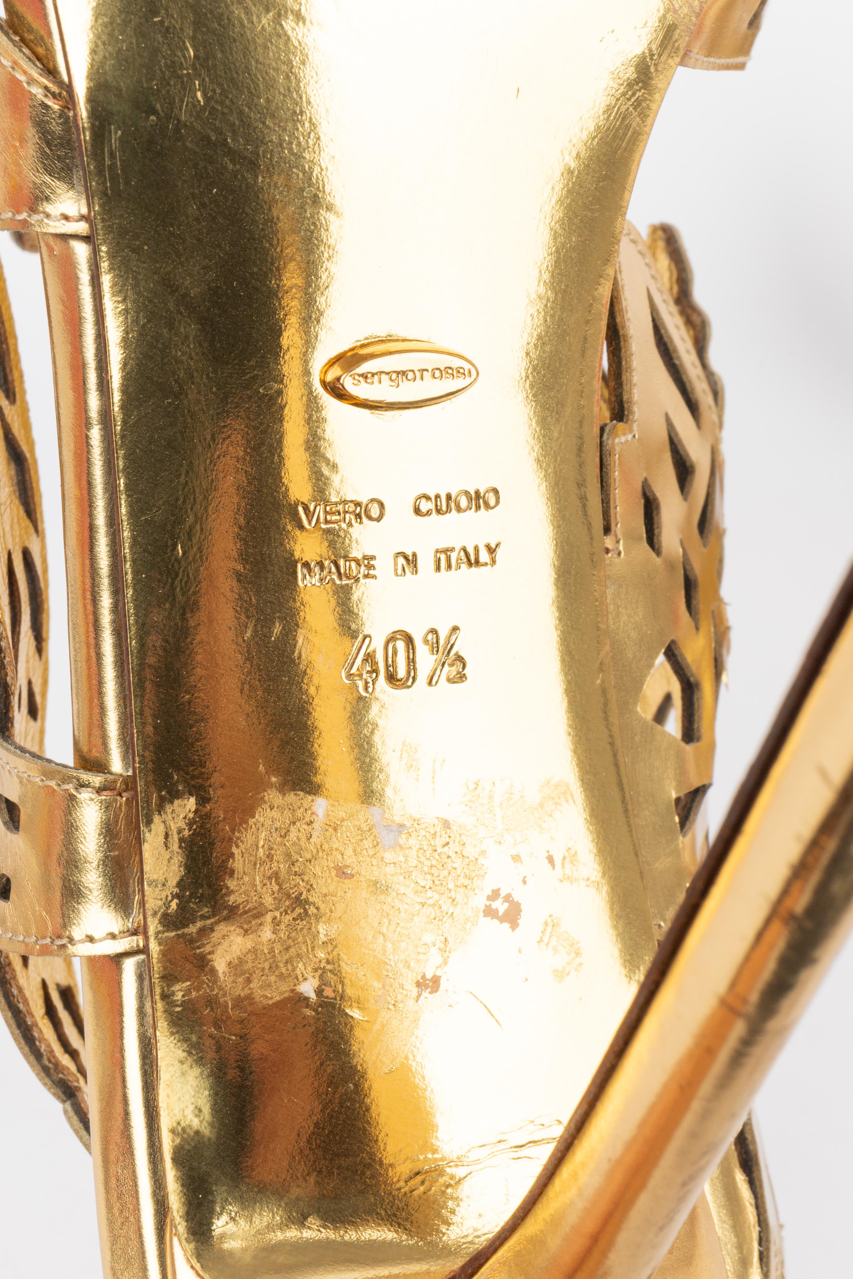 Sergio Rossi, tacchi a spillo in pelle dorata in vendita 7