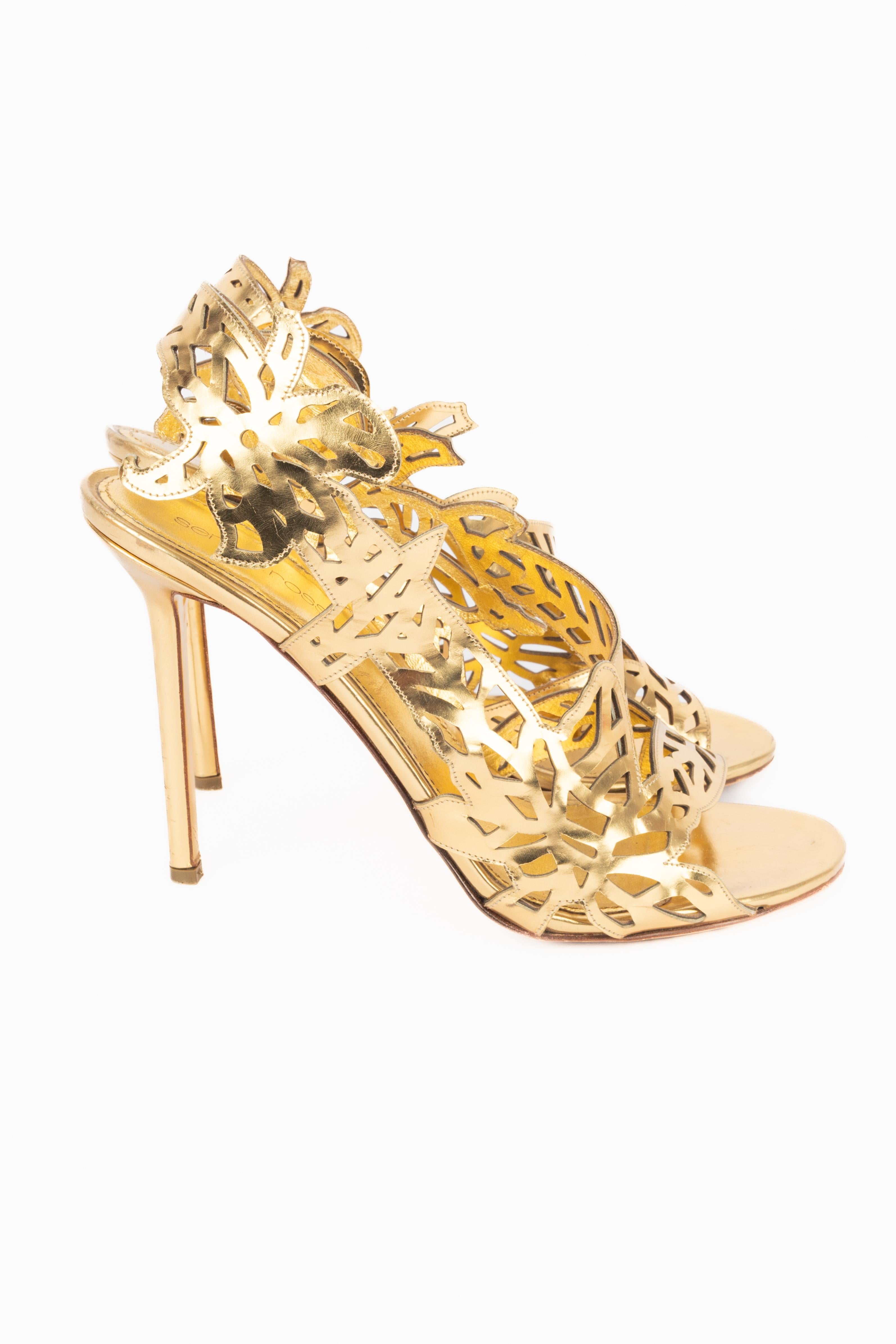 Sergio Rossi, tacchi a spillo in pelle dorata In condizioni ottime in vendita a SAINT-OUEN-SUR-SEINE, FR