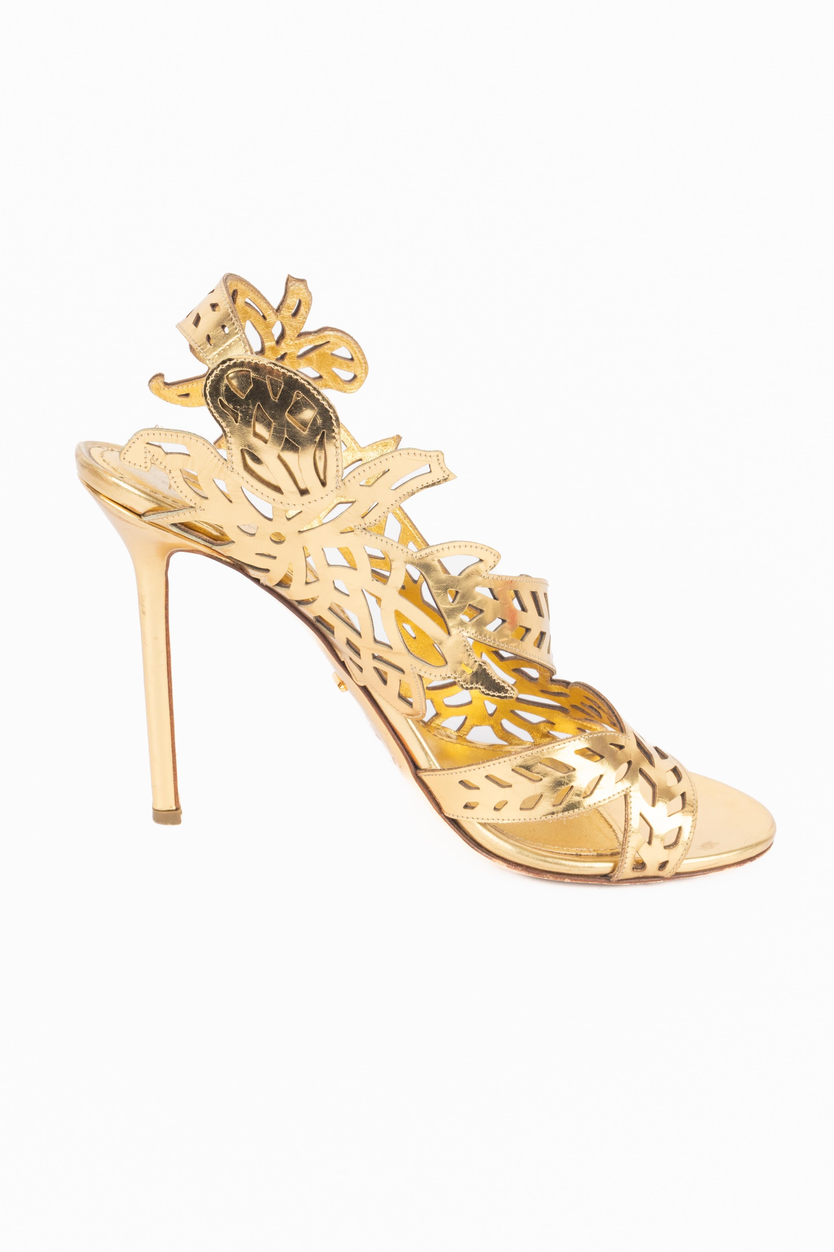 Sergio Rossi, tacchi a spillo in pelle dorata in vendita 3