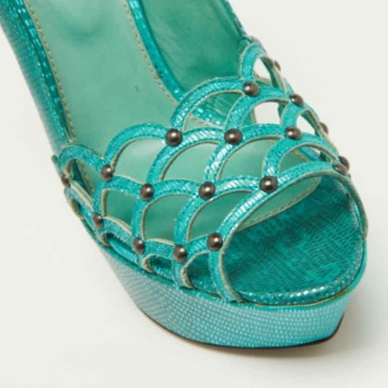 De las mujeres Sergio Rossi Bombas de plataforma de piel grabada con corte láser verde talla 38 en venta