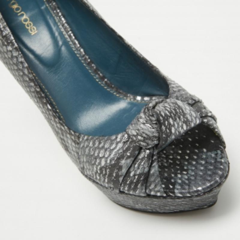 Sergio Rossi Grau/Blau Metallisch Python Geprägt Peep Toe Pumps Größe 40 im Angebot 1