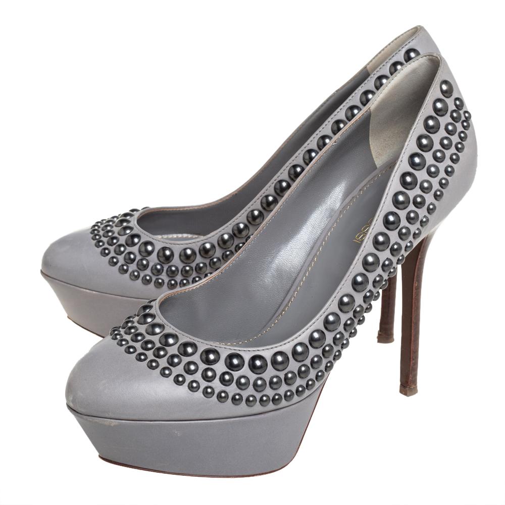 Gray Sergio Rossi Grey Leather Studded Platform Pumps Size 37 For Sale