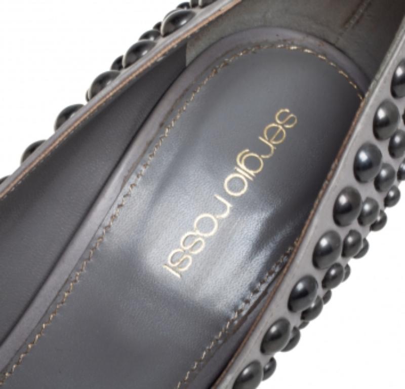 Women's Sergio Rossi Grey Leather Studded Platform Pumps Size 37 For Sale