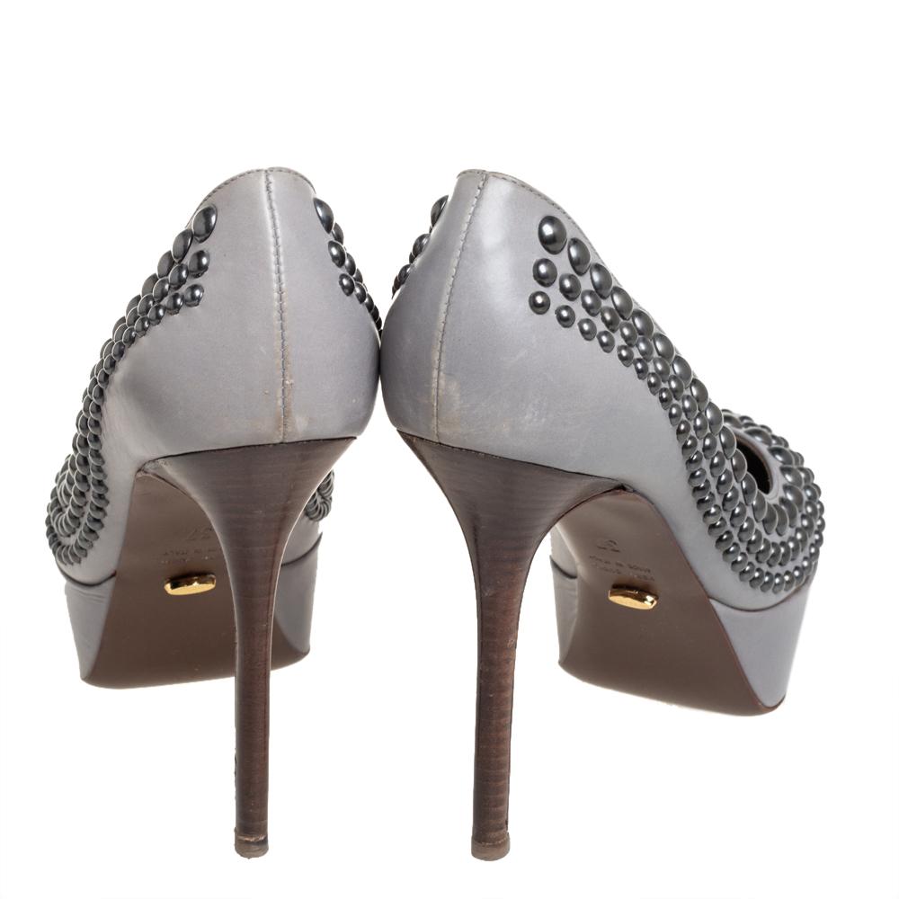 Women's Sergio Rossi Grey Leather Studded Platform Pumps Size 37 For Sale