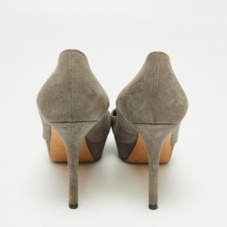 Sergio Rossi escarpins à bout ouvert en daim gris, taille 38,5 en vente 1
