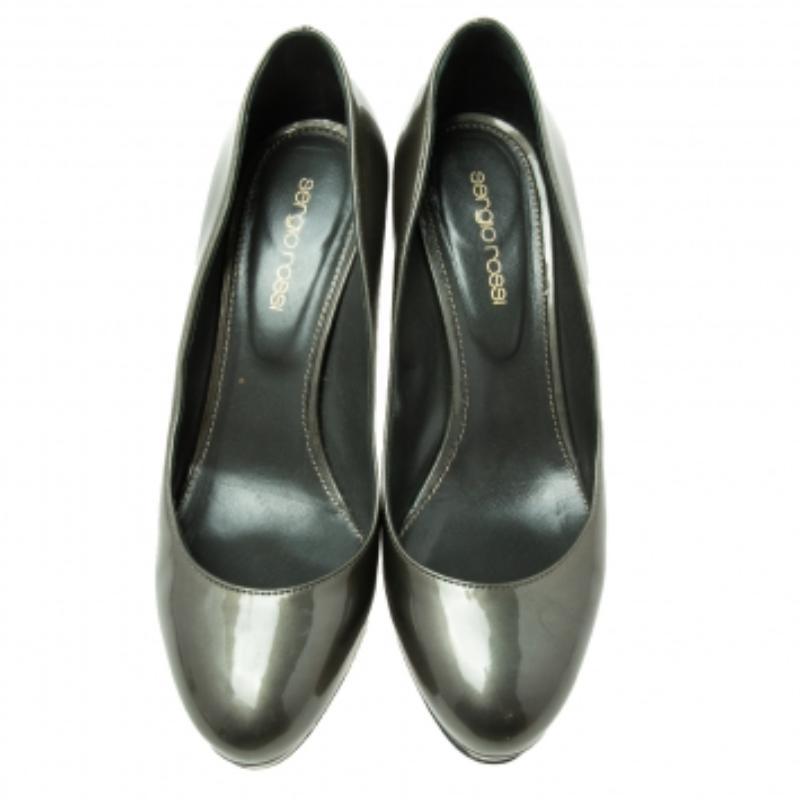 Donna Sergio Rossi Hunter Green Patent Leather Round-Toe Platform Pumps Taglia 37.5 in vendita
