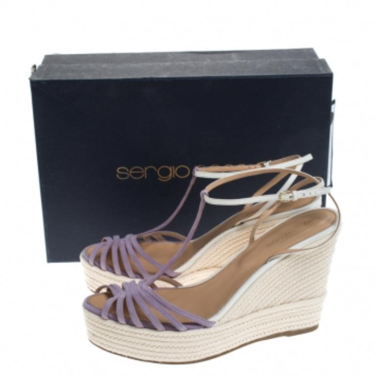 Sergio Rossi - Sandales compensées à bride en T en daim et cuir lavande/blanc, taille 39,5 Excellent état - En vente à Dubai, Al Qouz 2