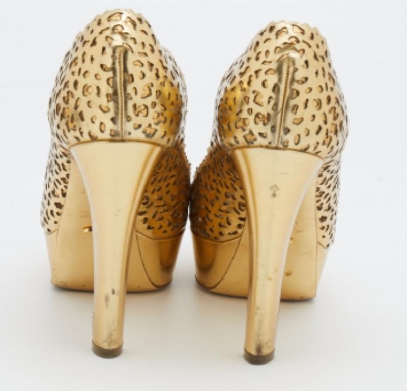 Sergio Rossi escarpins à plateforme en cuir or métallisé découpé au laser, taille 36,5 en vente 1
