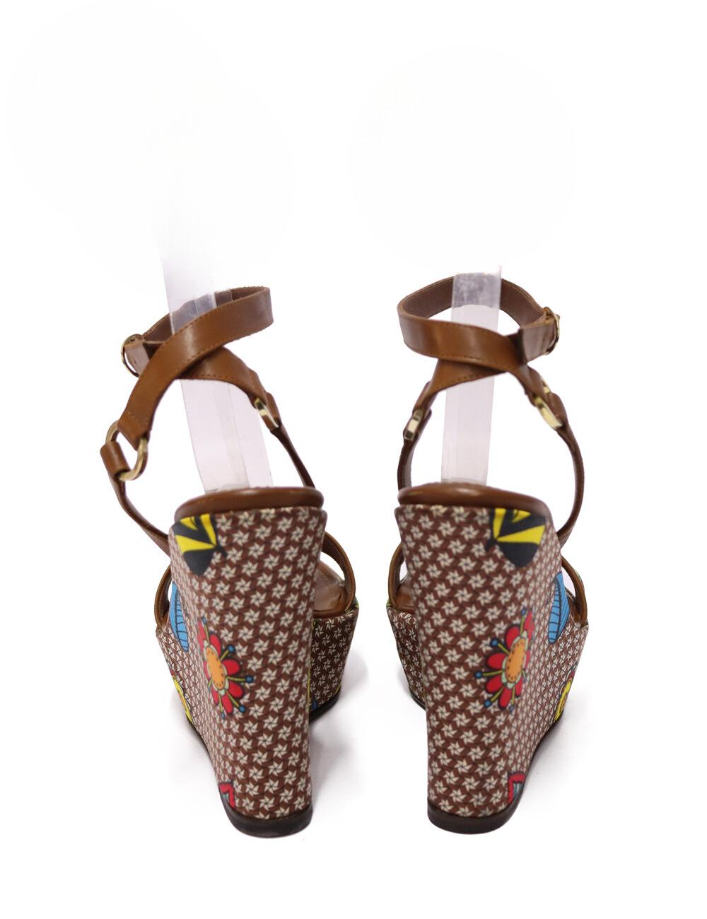 Sergio Rossi Multicolor Printed Leather Ankle-Wrap Sandals Size EU 37 In Good Condition For Sale In Amman, JO
