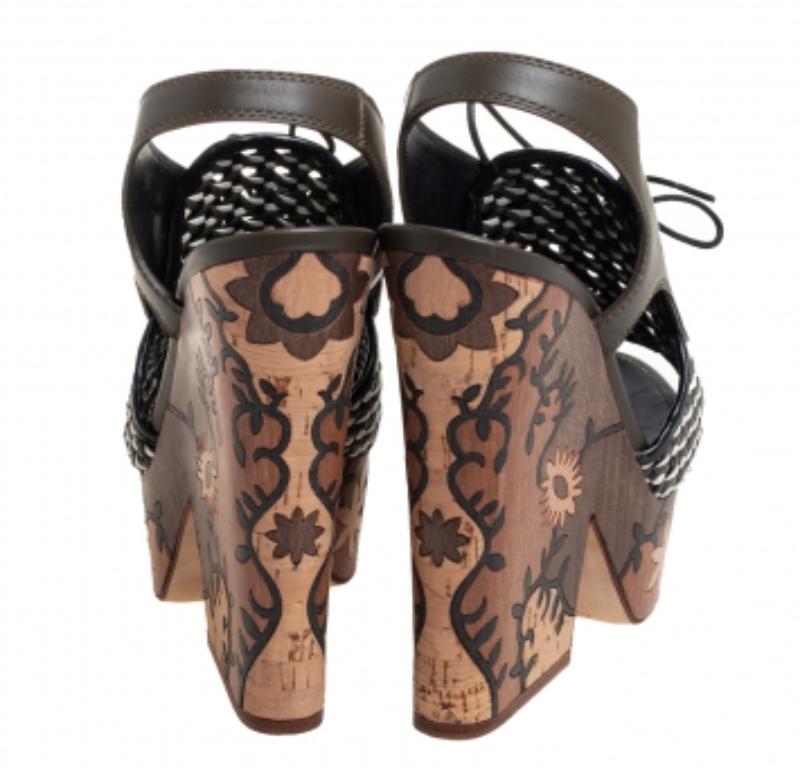 Black Sergio Rossi Multicolor Woven Leather and Leather Wedge Lace Up Sandals Size 37 For Sale