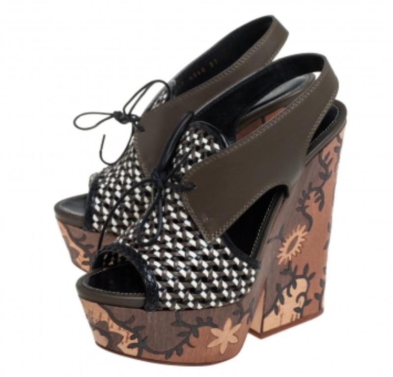Sergio Rossi Multicolor Woven Leather and Leather Wedge Lace Up Sandals Size 37 For Sale 2