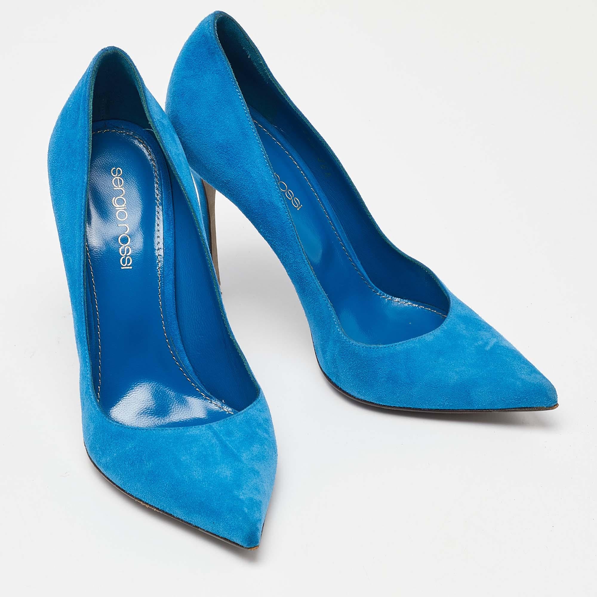 Sergio Rossi escarpins à bout pointu en daim bleu marine, taille 36,5 Bon état - En vente à Dubai, Al Qouz 2