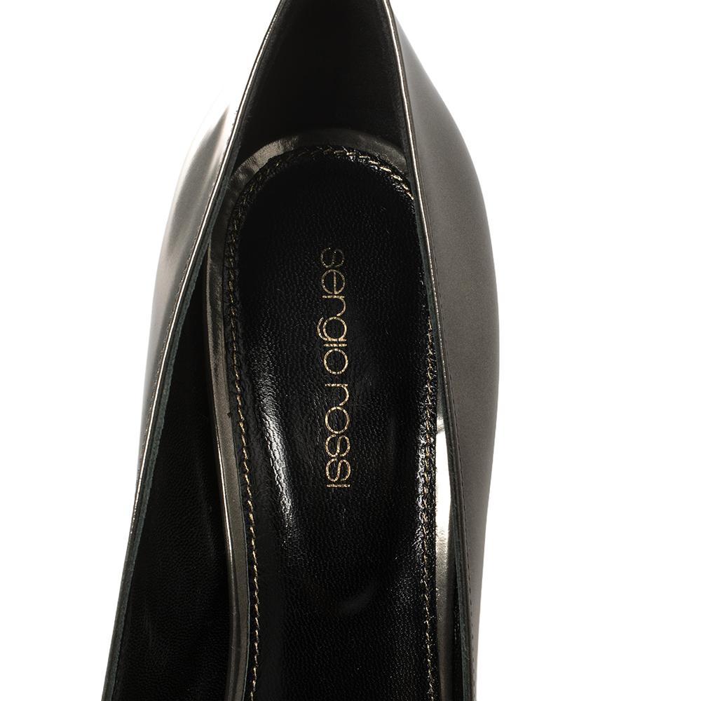 Sergio Rossi Olive Green Patent Leather Block Heel Pumps Size 41 In Good Condition In Dubai, Al Qouz 2