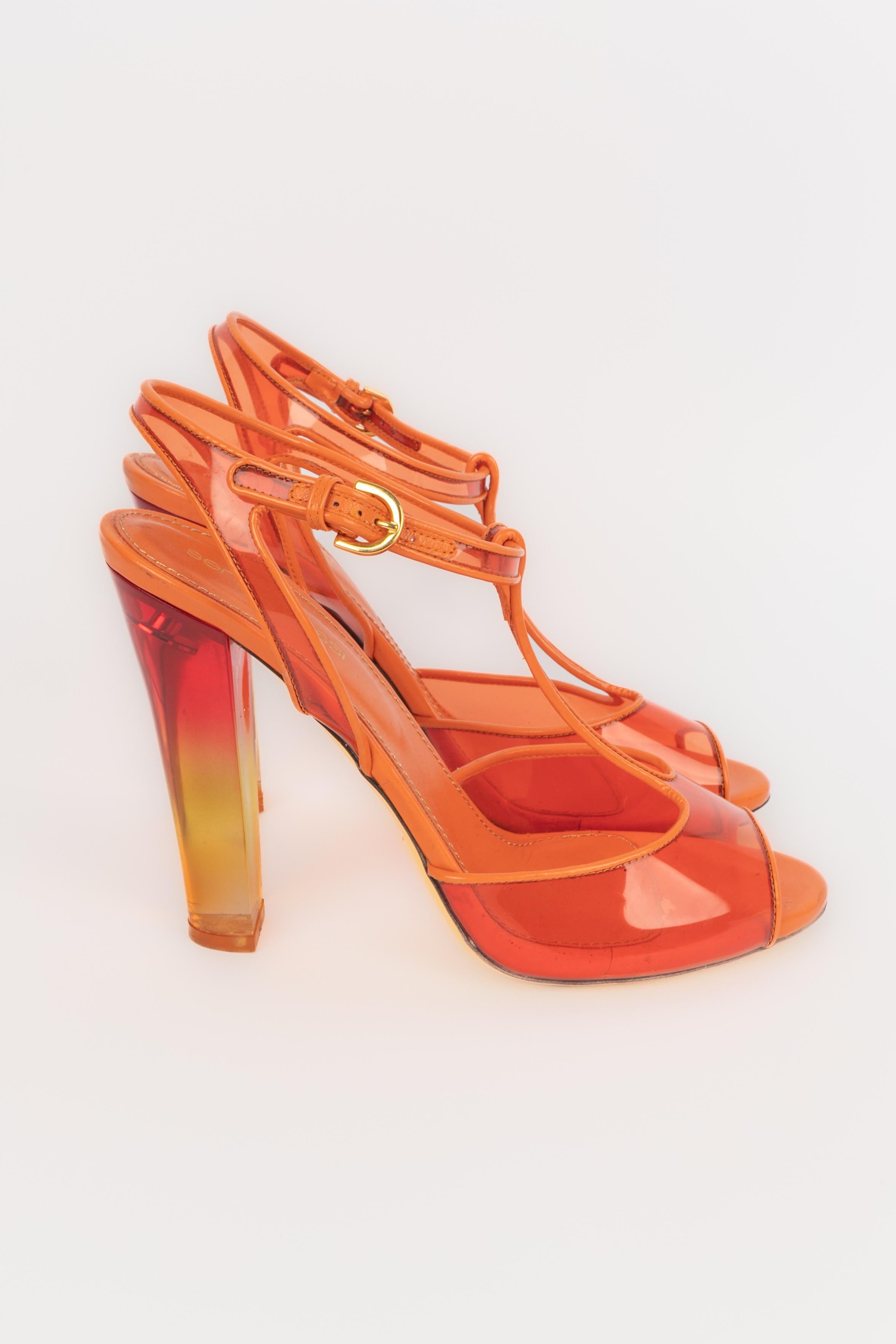 Sergio Rossi - talons aiguilles orange Excellent état - En vente à SAINT-OUEN-SUR-SEINE, FR