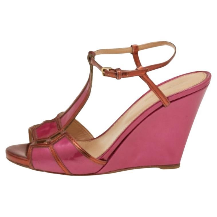 Sergio Rossi Sandali con zeppa in pelle e vernice rosa/bronzo taglia 38 in vendita