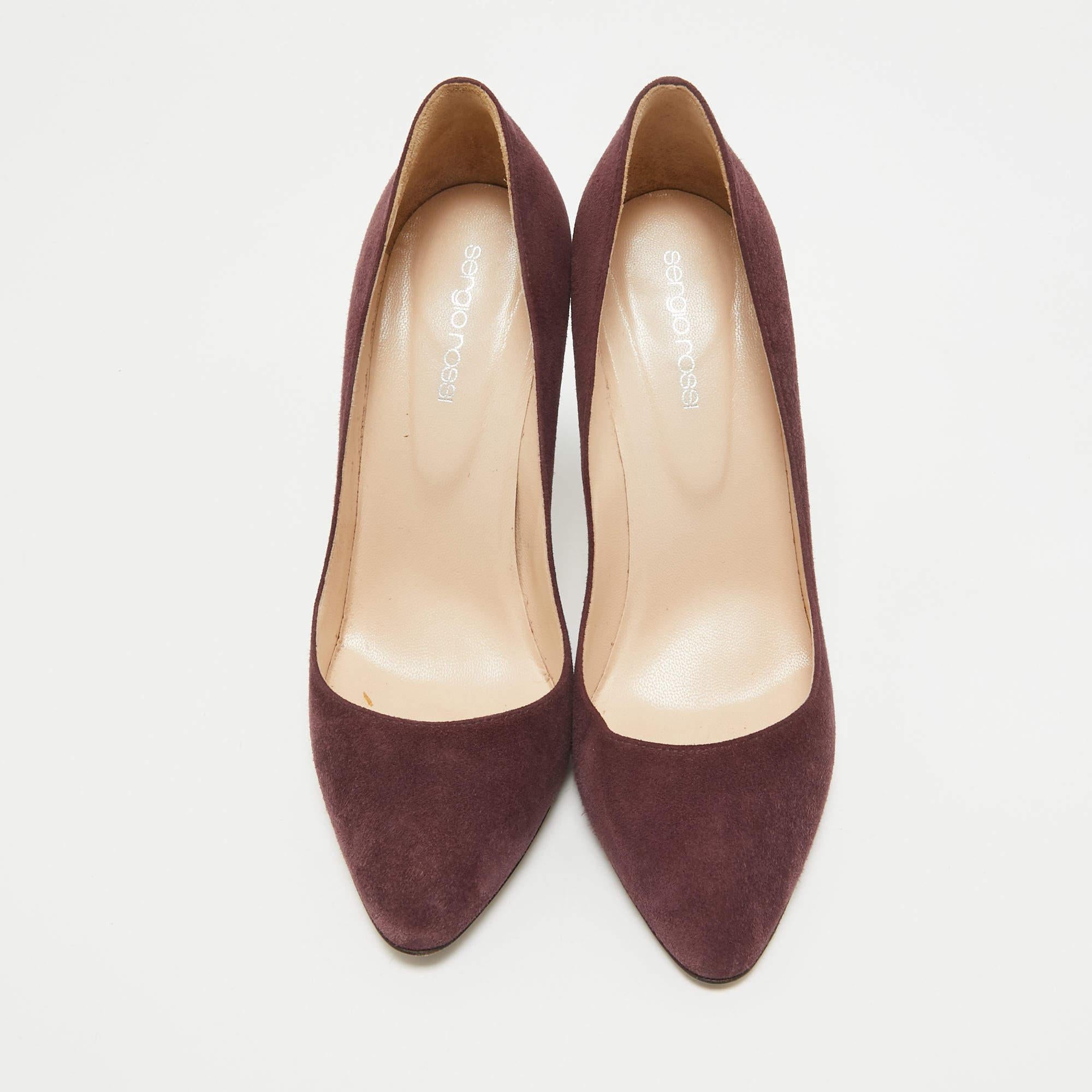 Black Sergio Rossi Plum Suede Pumps Size 38 For Sale