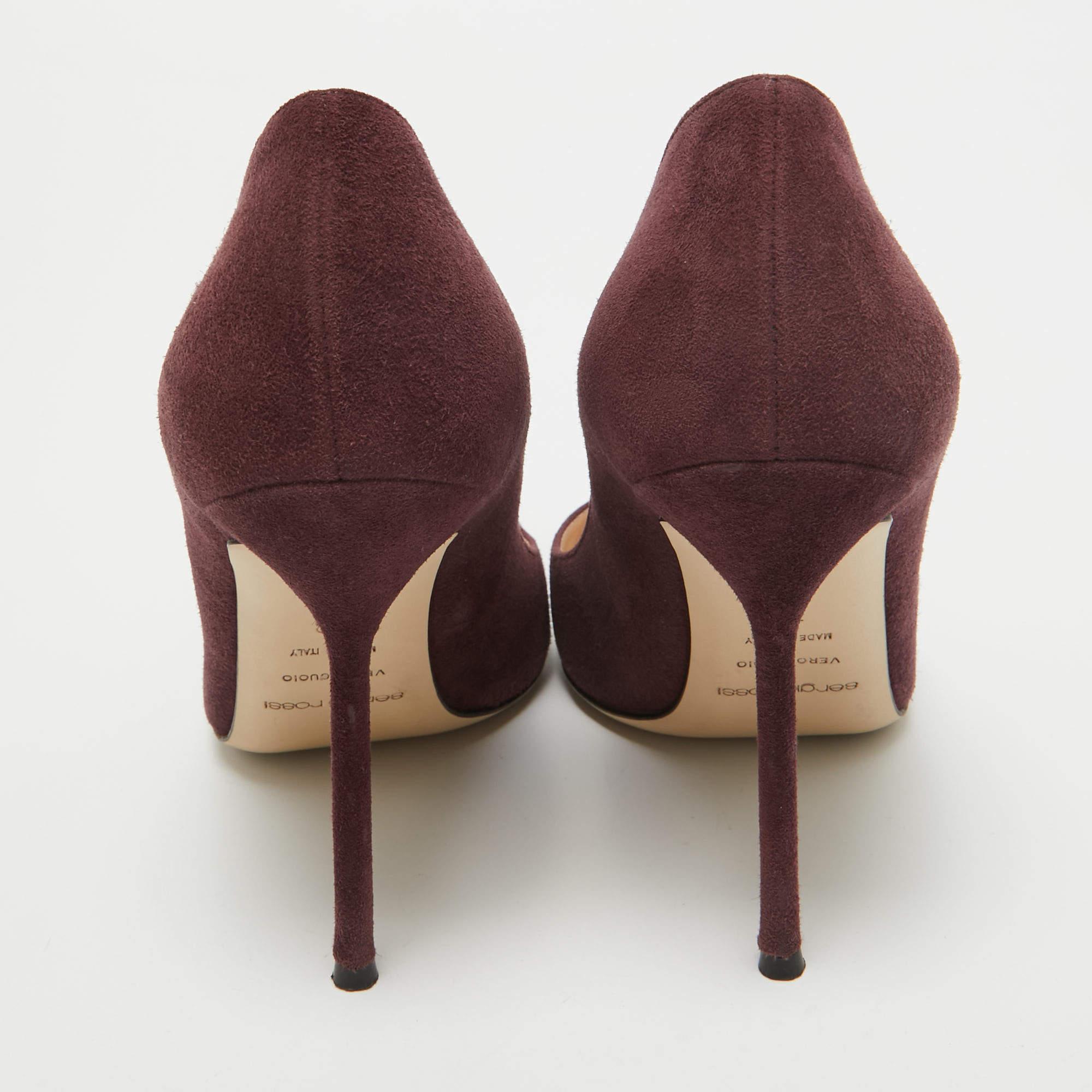 Women's Sergio Rossi Plum Suede Pumps Size 38 For Sale