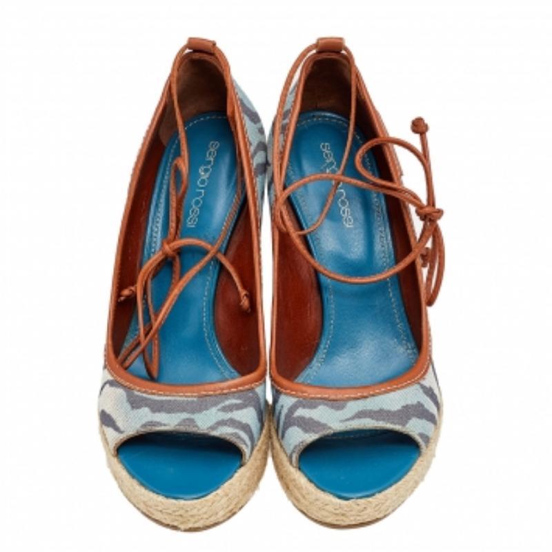 Marrone Sergio Rossi - Tela stampata e pelle - Piattaforma espadrillas con zeppa, misura 37,5 in vendita