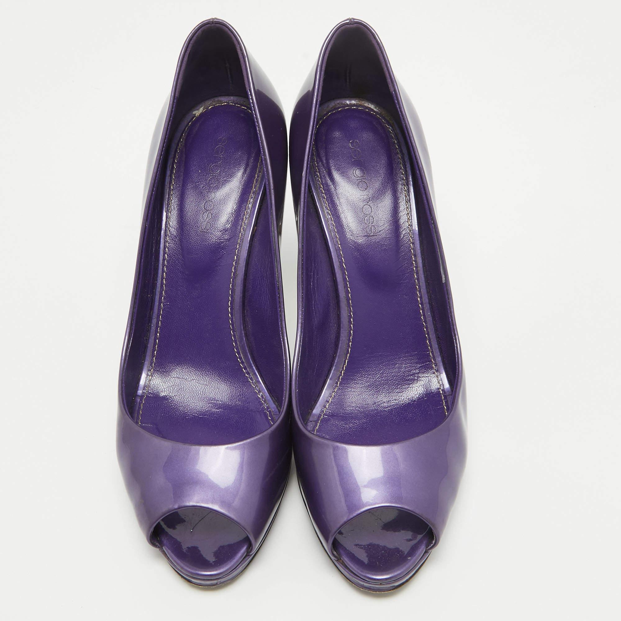 Gray Sergio Rossi Purple Patent Leather Peep Toe Platform Pumps Size 38.5 For Sale