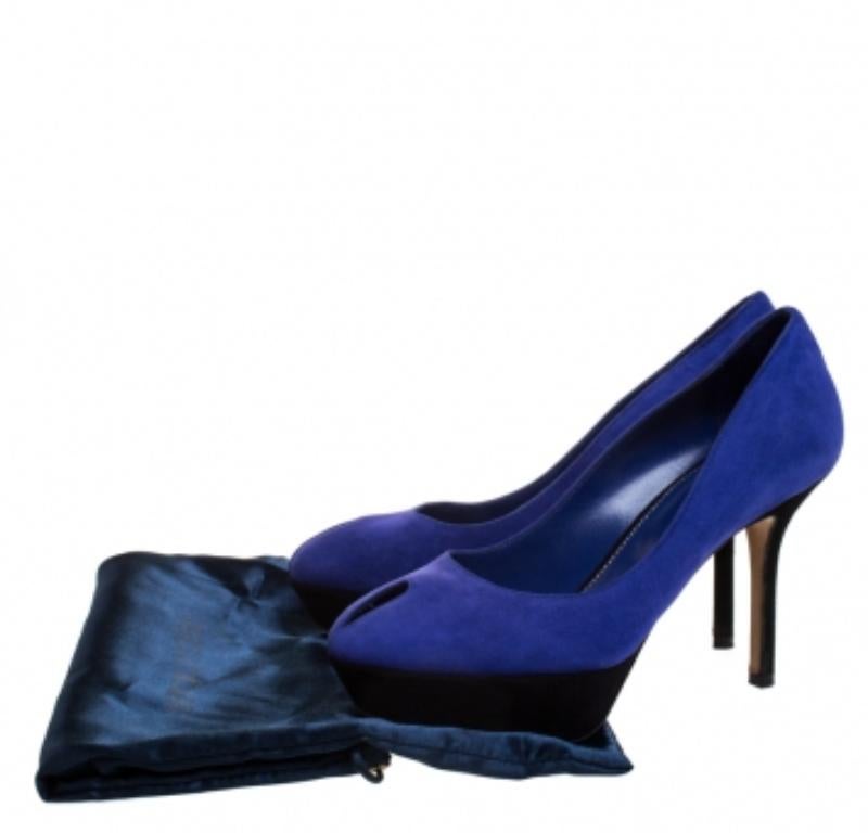 Sergio Rossi Lila Wildleder Cachet Plateau Pumps Größe 36 (Violett) im Angebot