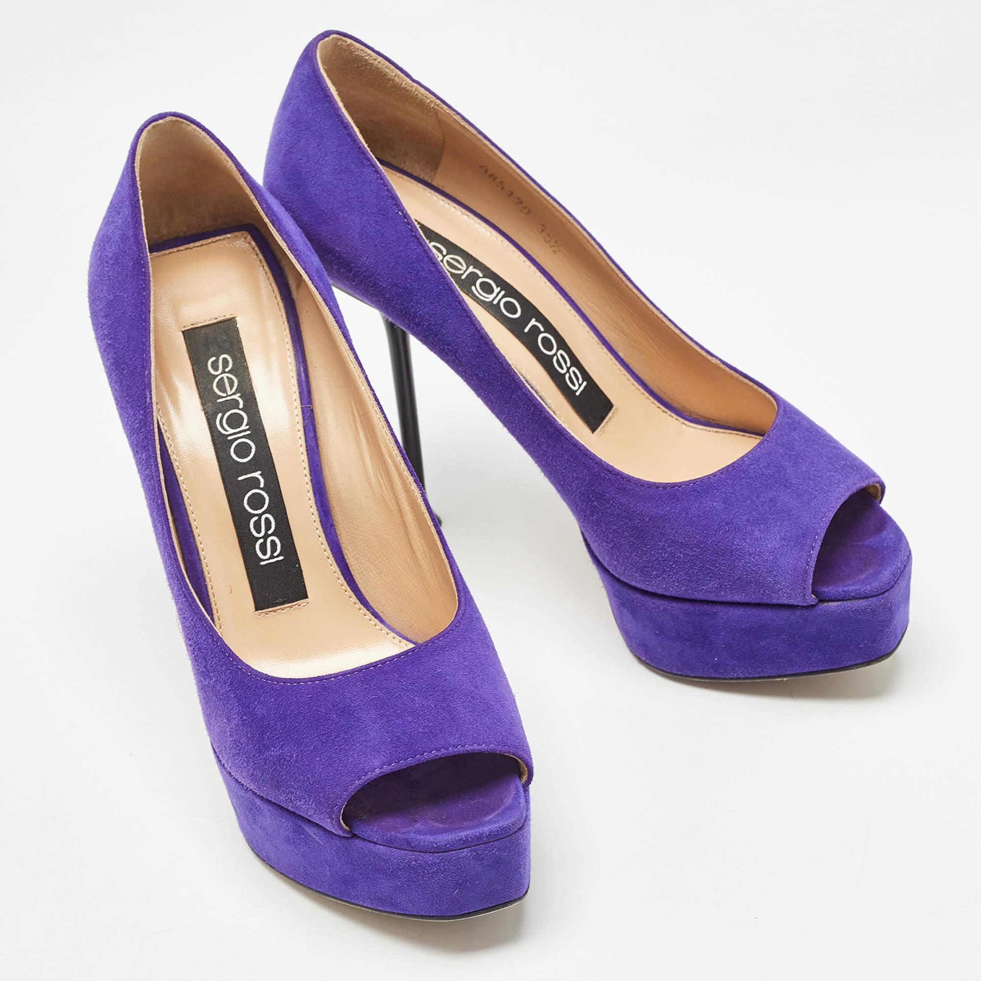 Sergio Rossi escarpins à bout ouvert en daim violet, taille 35,5 Bon état - En vente à Dubai, Al Qouz 2