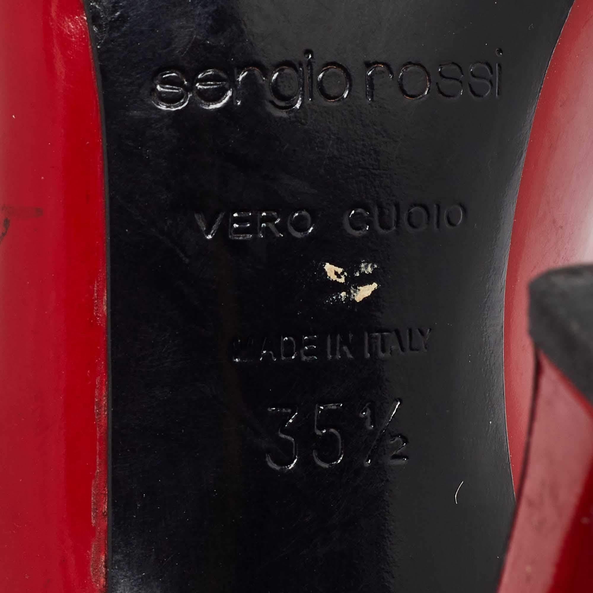 Sergio Rossi, in pelle rossa/nera, con fibbia alla caviglia e punta a punta, misura 35,5 in vendita 3