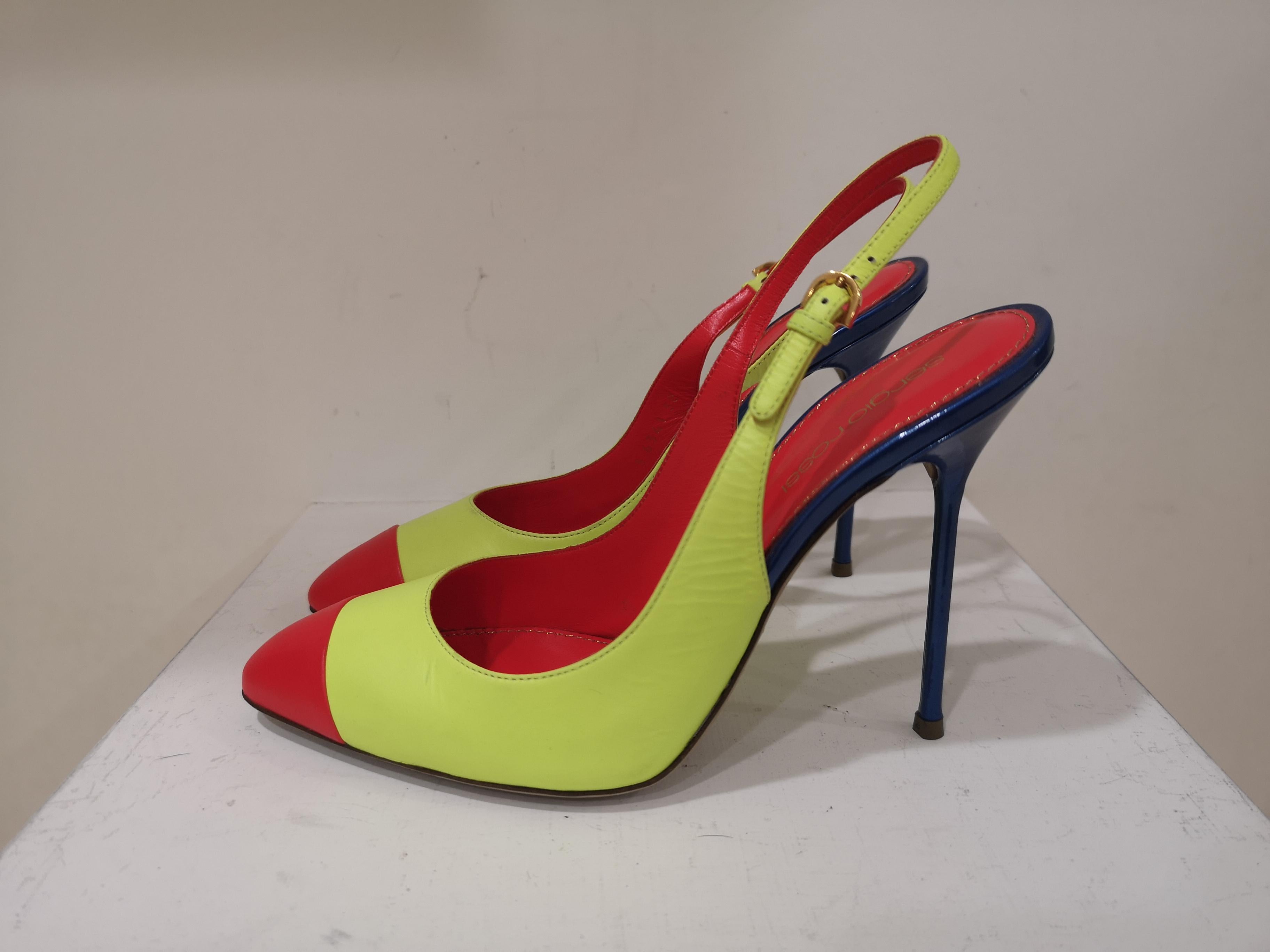 Sergio Rossi Red Blue Fluo Yellow Decollete In Excellent Condition For Sale In Capri, IT