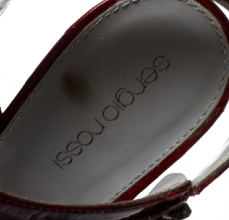 Sergio Rossi Sandalias con correa en el tobillo de piel de anguila roja talla 40 Negro en venta