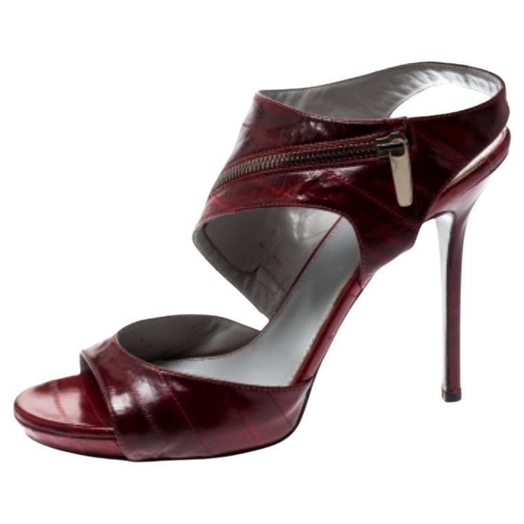 Sergio Rossi Sandalias con correa en el tobillo de piel de anguila roja talla 40 en venta