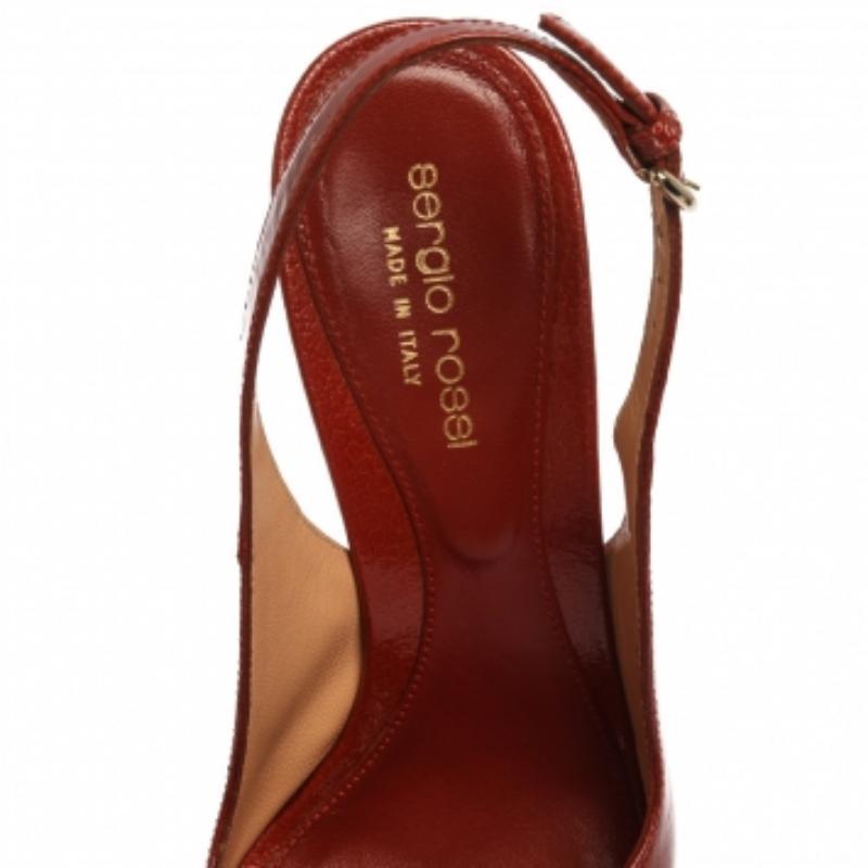 Sergio Rossi Red Patent Leather Peep Toe Slingback Platform Sandals Size 38 In Good Condition For Sale In Dubai, Al Qouz 2