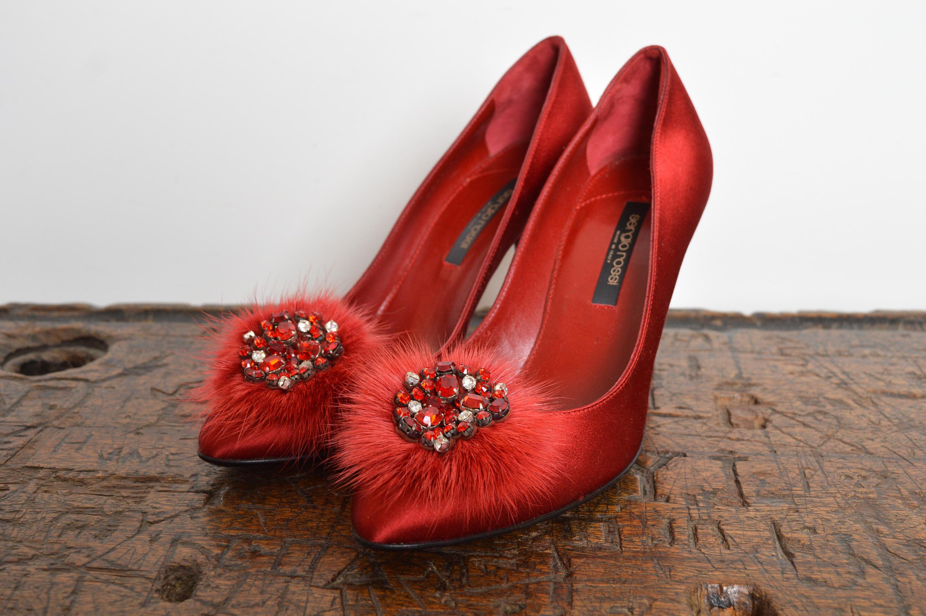 Sergio Rossi Ruby red Jewel tone Satin Mink Swarovski Hollywood Glam Court Heels For Sale 7