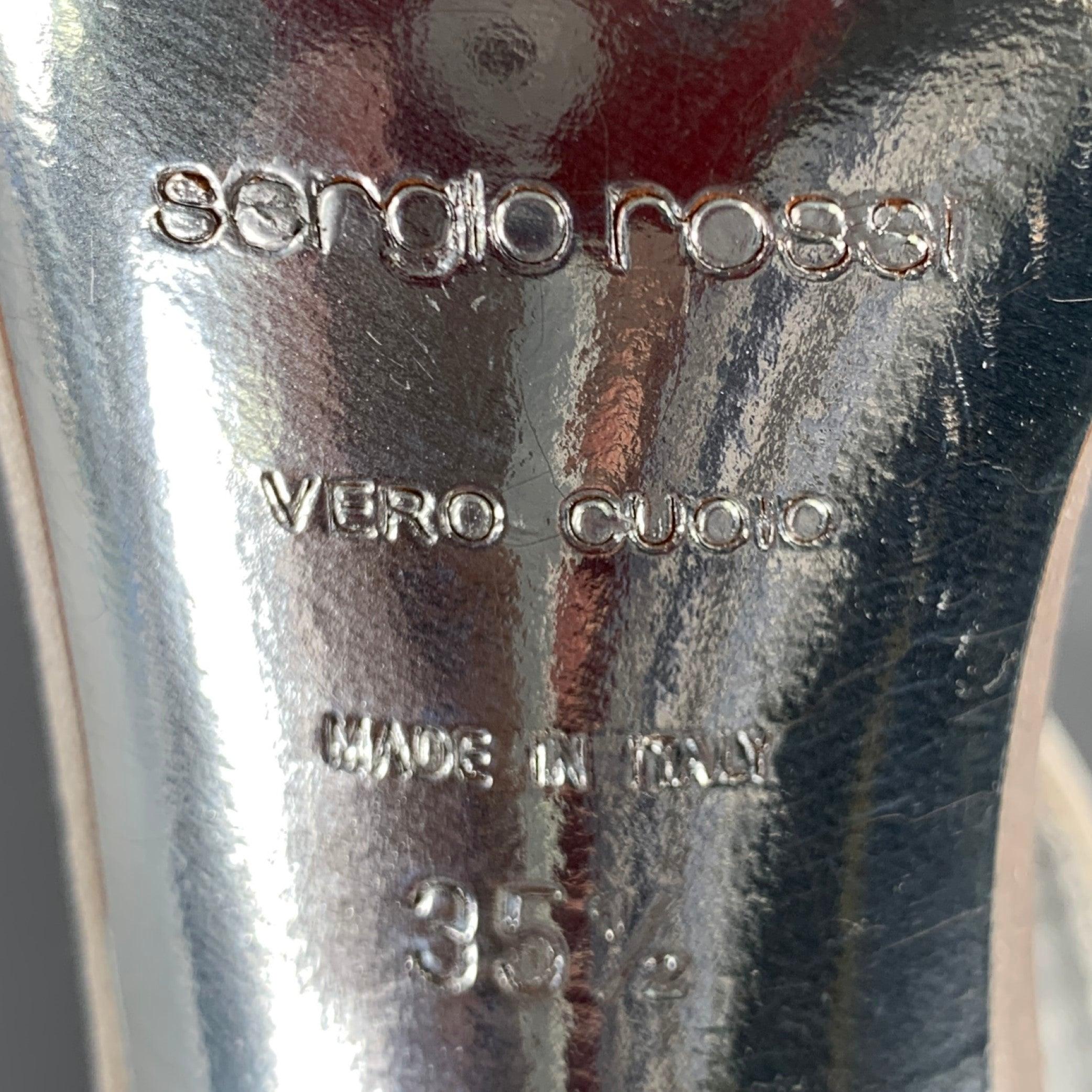 SERGIO ROSSI Sandales à lanières en soie gris argenté taille 5,5 en vente 3