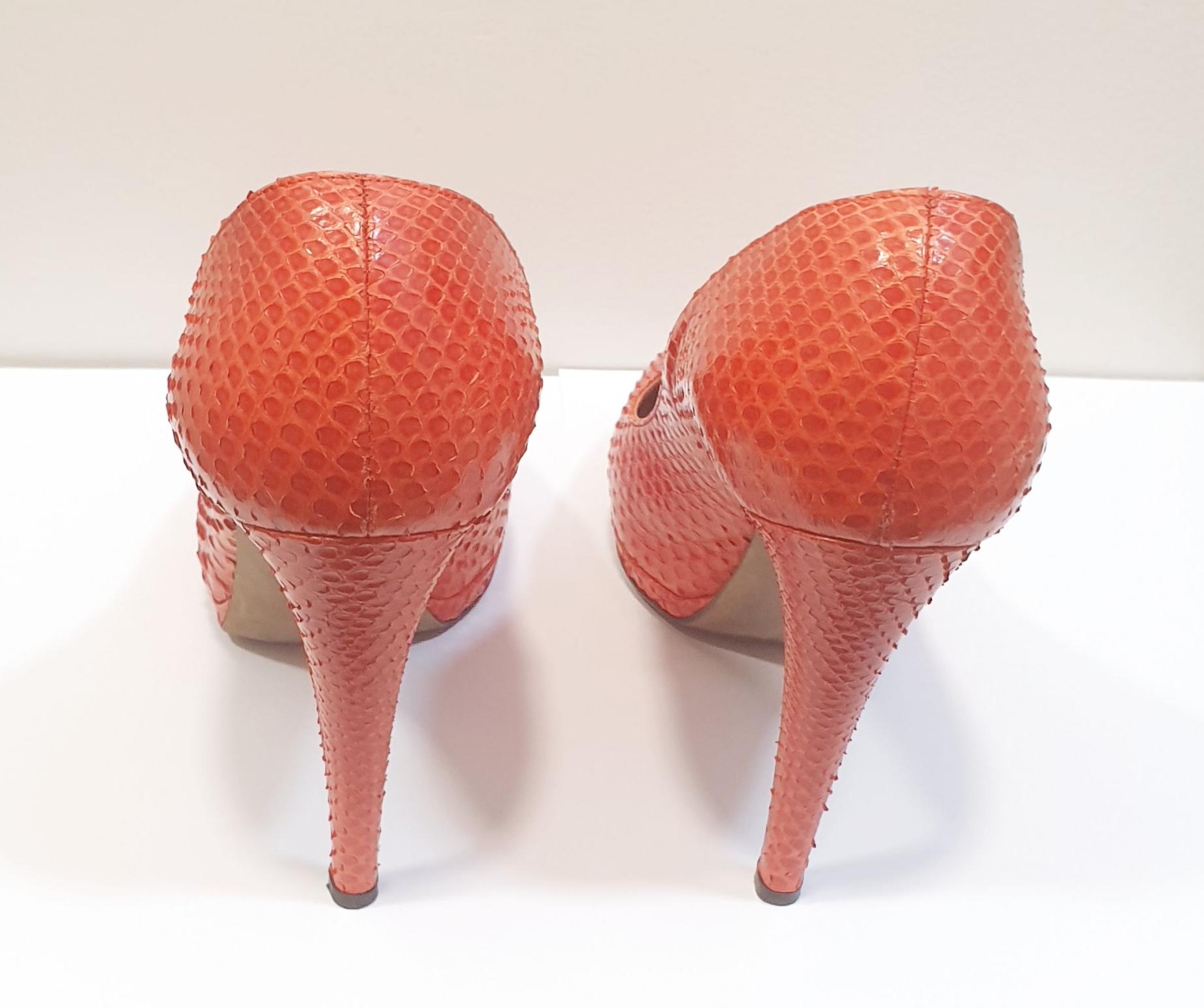 Schlangenhaut-Schuhe von Sergio Rossi (Orange) im Angebot