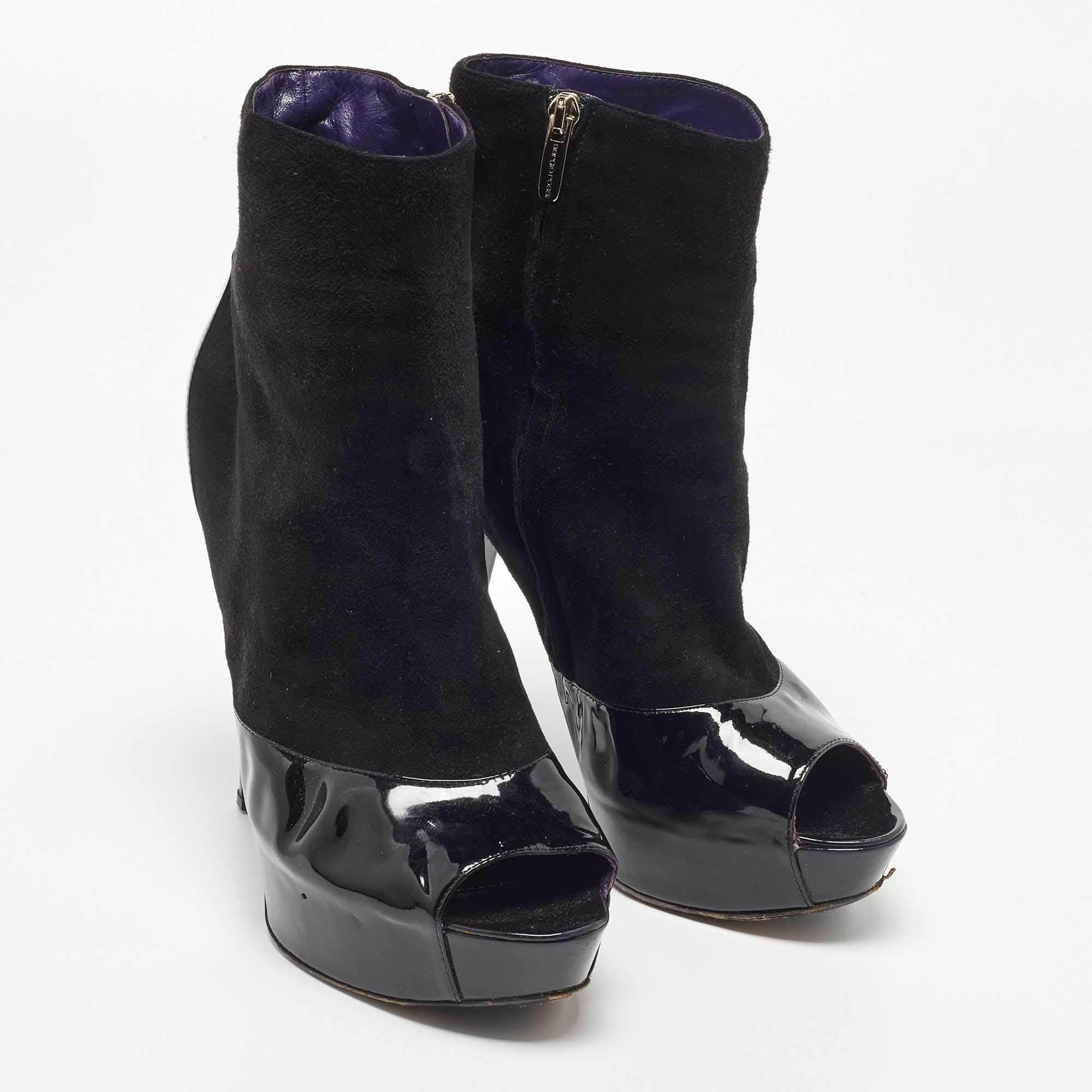 Sergio Rossi Pelle Scamosciata Baltimora Peep Toe Platform Ankle Boots Taglia 39.5 In condizioni discrete in vendita a Dubai, Al Qouz 2