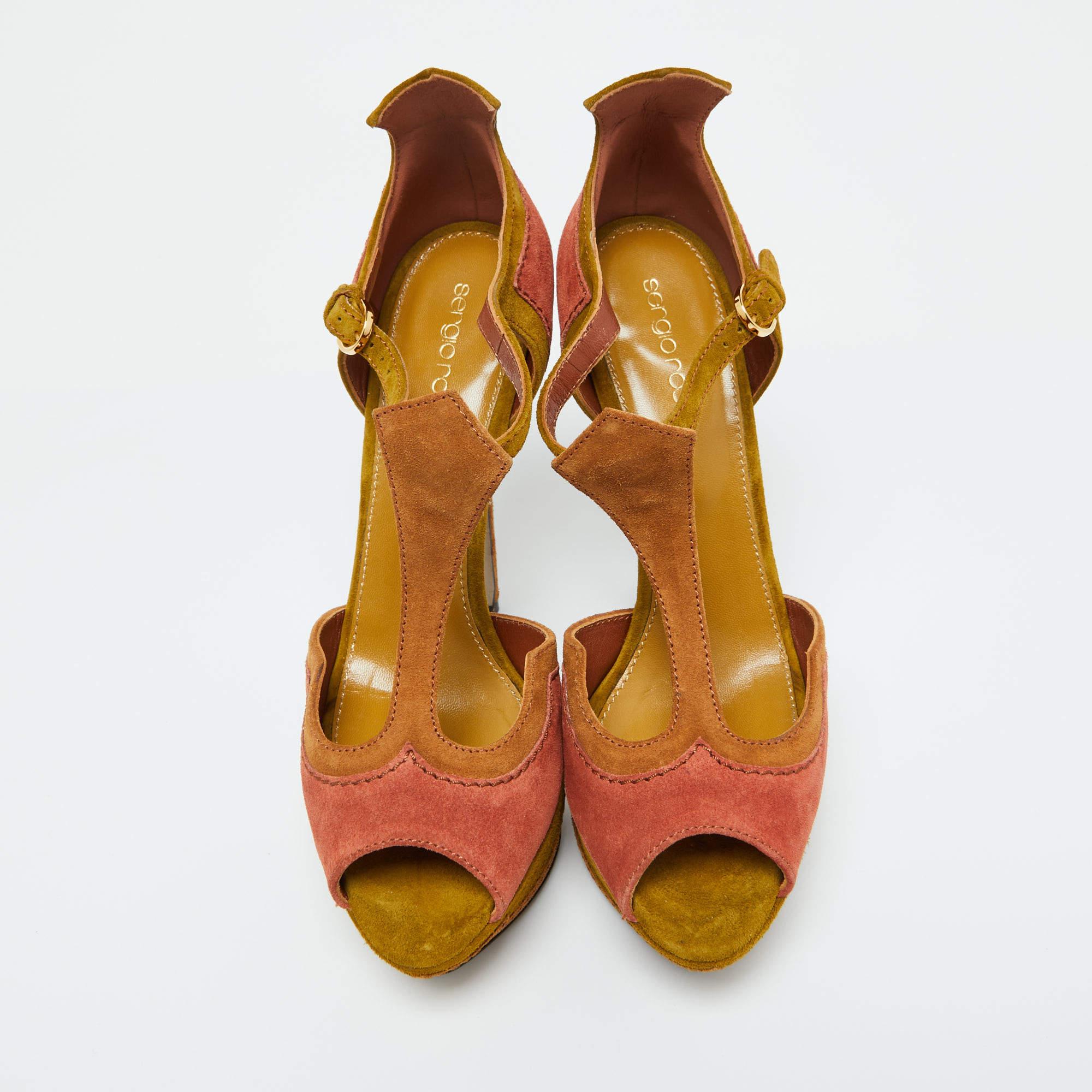 Marron Sergio Rossi Sandales à lanières à talons compensés en daim tricolore, taille 38,5 en vente