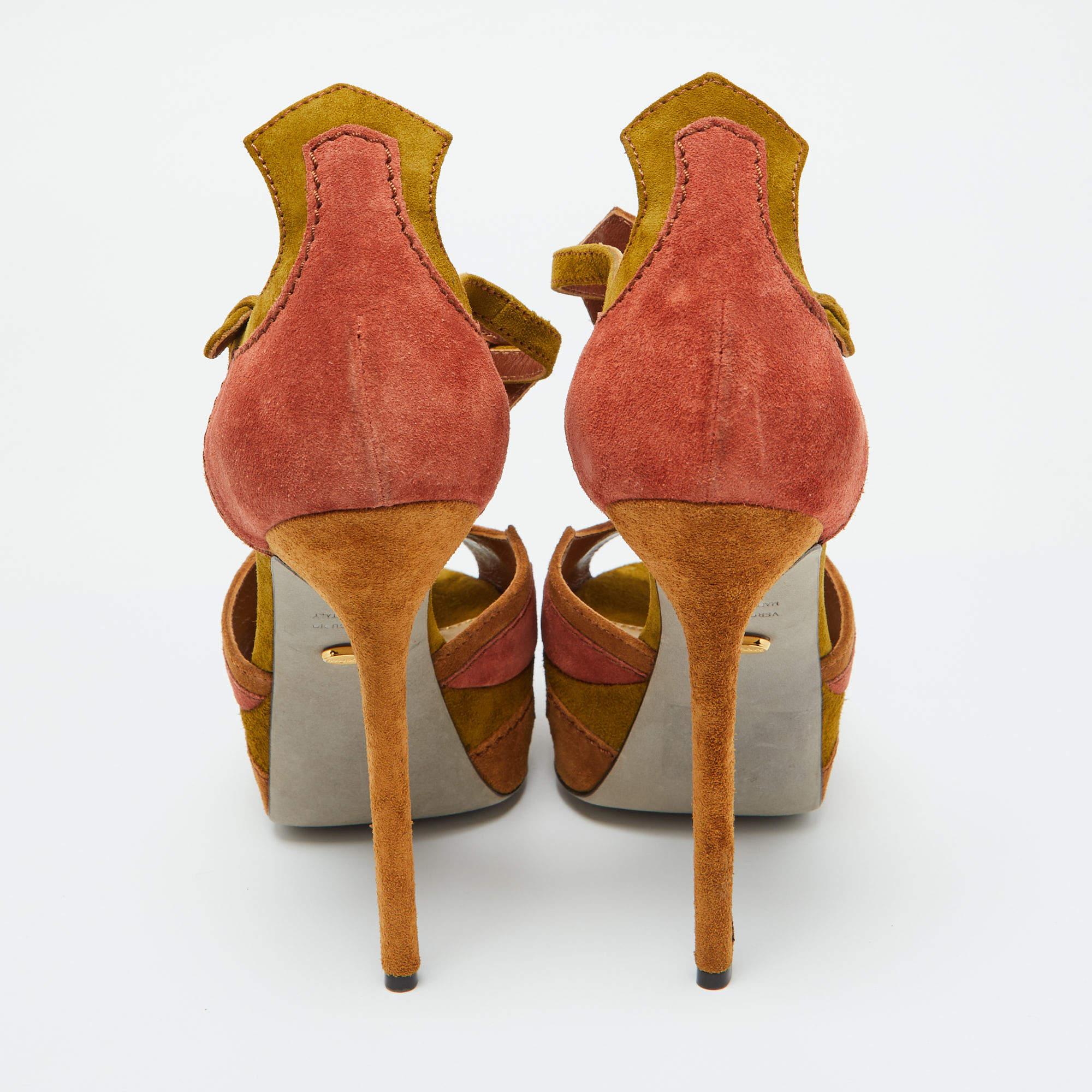 Sergio Rossi Sandales à lanières à talons compensés en daim tricolore, taille 38,5 Pour femmes en vente