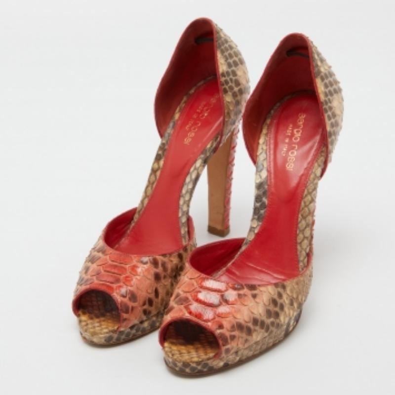 Setzen Sie mit diesen Designer-Pumps ein schickes Stil-Statement. Sie zeichnen sich durch einen robusten Absatz und eine strapazierfähige Sohle aus, perfekt für Ihre modischen Ausflüge!
