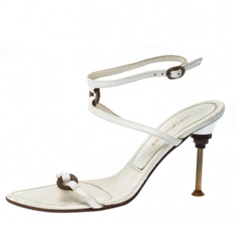 Blanc Sergio Rossi Sandales en cuir blanc Taille 36.5 en vente