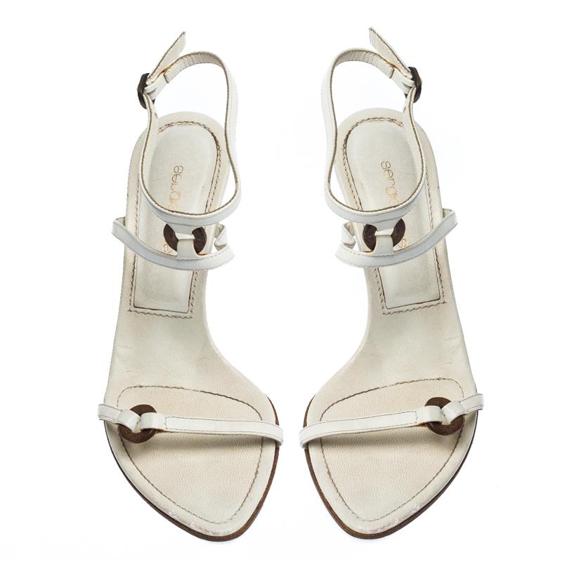 Sergio Rossi White Leather Ankle Strap Sandals Size 36.5 In Good Condition For Sale In Dubai, Al Qouz 2
