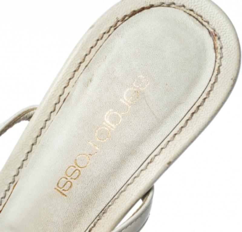 Sergio Rossi Sandales en cuir blanc Taille 36.5 en vente 2